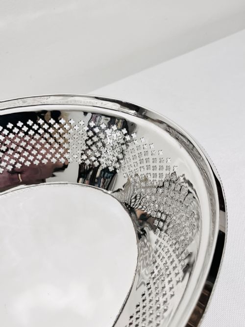 ATKIN BROTHERS C1880 ANTIQUE SILVER PLATED BREAD DISH - ADDITIONAL PHOTO 3