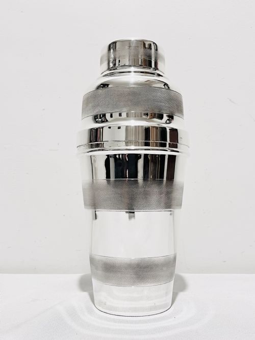 engine turned silver plated cocktail shaker with lemon squeezer c1940 - CATEGORY: ANTIQUE SILVER - DATED 1940