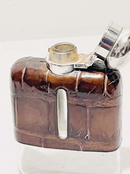 ANTIQUE SILVER PLATED AND CROCODILE SKIN HIP FLASK C1900 - ADDITIONAL PHOTO 2