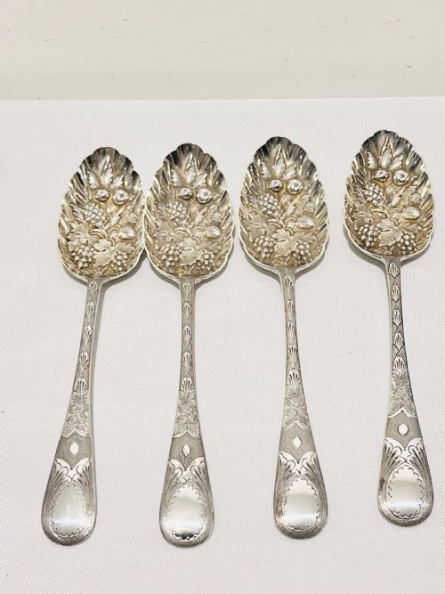 ANTIQUE SILVER PLATED FRUIT SERVING SPOONS C1880 BY WALKER HALL - ADDITIONAL PHOTO 3