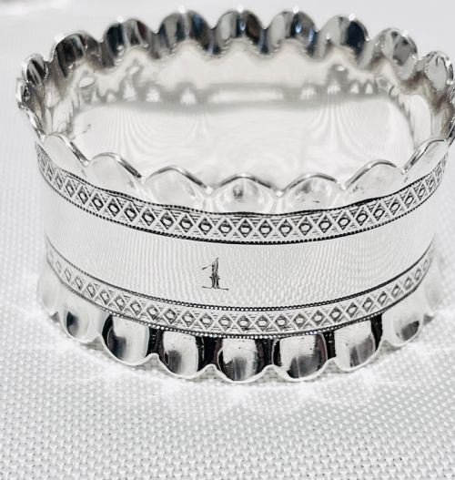 SET OF 12 BOXED ANTIQUE SILVER PLATED NAPKIN RINGS C1900 - ADDITIONAL PHOTO 5