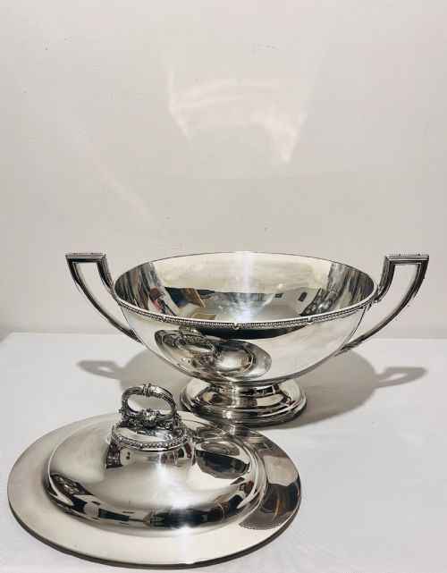 ANTIQUE SILVER PLATED SOUP TUREEN C1880 - ADDITIONAL PHOTO 4