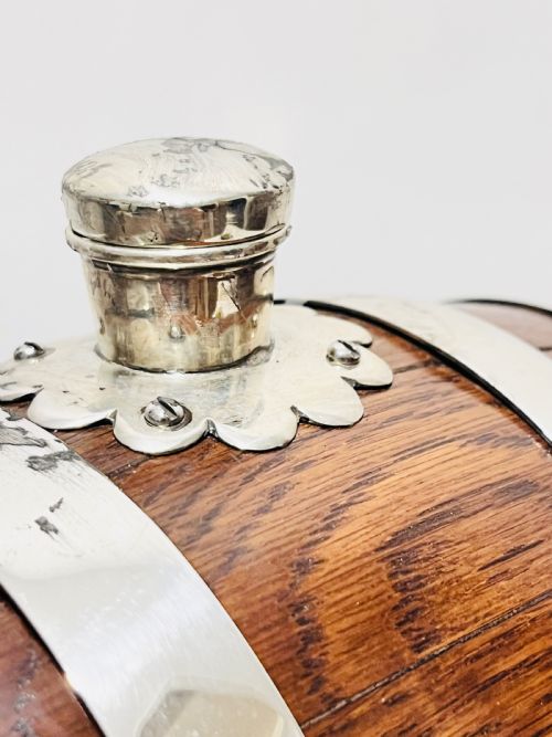 SMART ANTIQUE SILVER PLATED AND OAK BRANDY BARREL C1900 - ADDITIONAL PHOTO 1