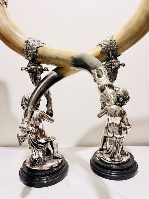 MAGNIFICENT PAIR SILVER PLATED MOUNTED COW HORNS C1900 - ADDITIONAL PHOTO 10