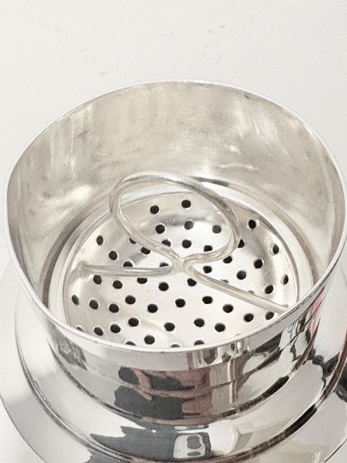 KEITH MURRAY DESIGNED FOR MAPPIN WEBB SILVER PLATED COCKTAIL SHAKER C1930 - ADDITIONAL PHOTO 3
