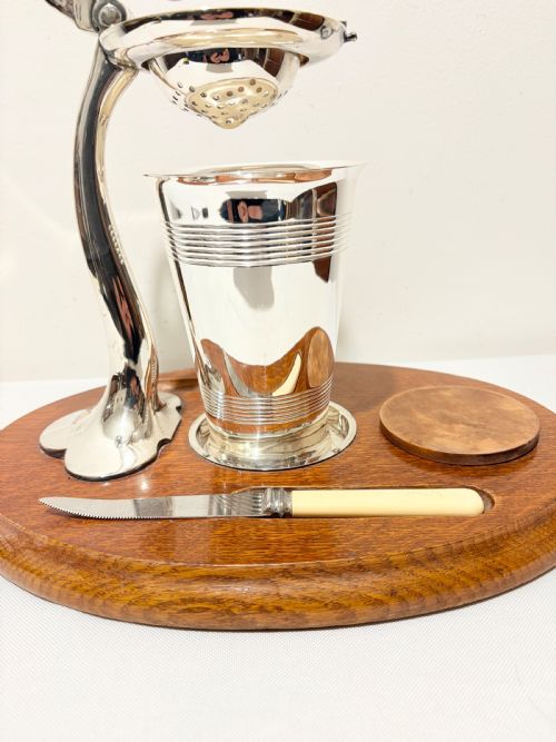 ANTIQUE SILVER PLATED AND OAK LEMON SQUEEZER OR JUICER C1890 - ADDITIONAL PHOTO 4