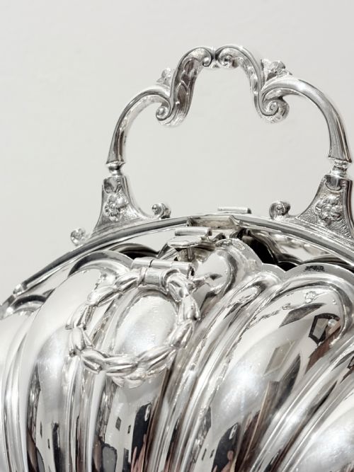 ANTIQUE SILVER PLATED PUSH BUTTON BISCUIT BOX WARMER C1880 - ADDITIONAL PHOTO 2