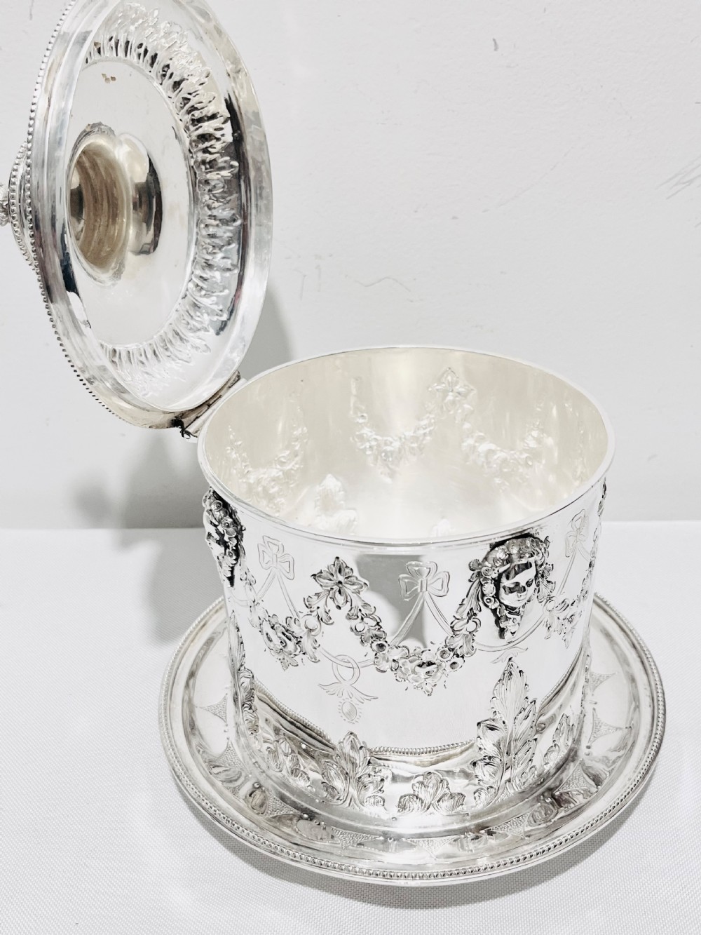 Handsome silver plated biscuit box by Martin Hall & Co c1880 View VII