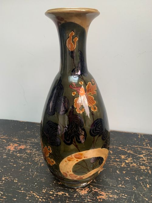 A BEAUTIFUL ART NOUVEAU PERGAMON VASE MODEL NUMBER 6146 DESIGNED BY ERNST WAHLISS FOR TURN VIENNA CIRCA 1918 - ADDITIONAL PHOTO 8