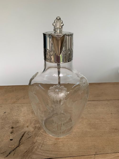 EXCEPTIONALLY FINE SOLID SILVER AND CUT ENGRAVED GLASS DAISY PATTERN CLARET JUG BY WILLIAM DAVENPORT BIRMINGHAM 1906 - ADDITIONAL PHOTO 5