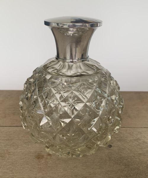 ANTIQUE SILVER TOPPED CUT GLASS SCENT BOTTLE BY BARNSLEY CO BIRMINGHAM 1921 - ADDITIONAL PHOTO 2