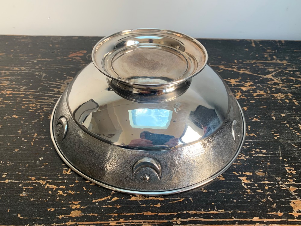 Beautiful 1960s Handmade Solid Silver Fruit Bowl or Centrepiece View VI
