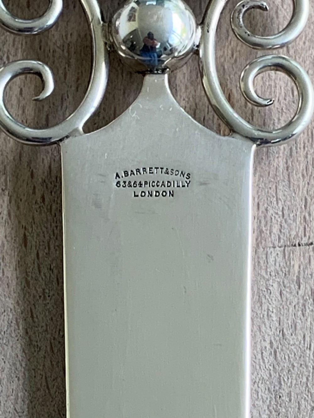 Exceptionally Rare and Unusual Silver and Enamel Hunting or Shooting Interest Letter Opener or Knife by A. Barrett, Piccadilly, London, 1902 View VII