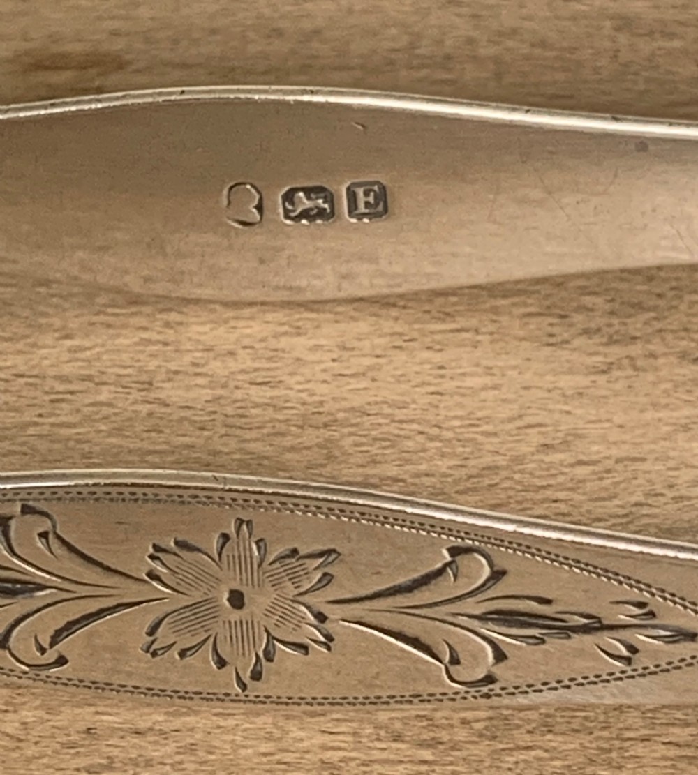 Fine Georgian Bright Cut Silver Sugar Tongs by Peter, Ann and William Bateman London 1800 View XIV