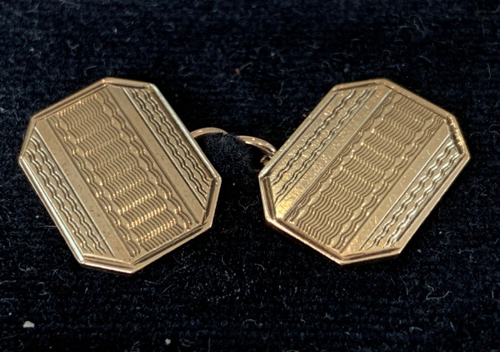Vintage 9ct Yellow Gold Art Deco Style Engine Turned Cufflinks View III