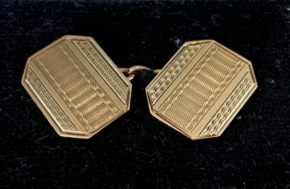 Vintage 9ct Yellow Gold Art Deco Style Engine Turned Cufflinks View IV