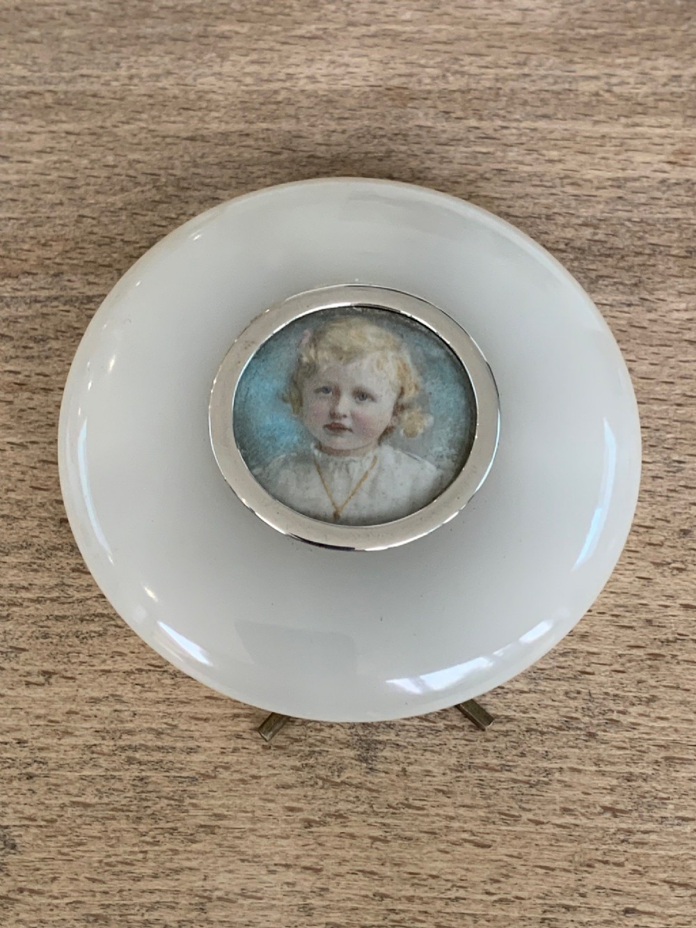 Charming Early 20thC Polished Alabaster or Agate and White Metal Circular Easel Photo Frame, in the Faberge Style