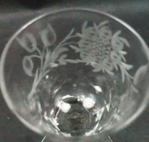 A FACET STEM WINE GLASS WITH JACOBITE ENGRAVING ENGLISH C1770 - ADDITIONAL PHOTO 1