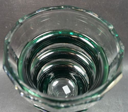 A GREEN OVER CRYSTAL GLASS VASE CHARLES GRAFFART FOR VSL BELGIUM C1935 - ADDITIONAL PHOTO 1