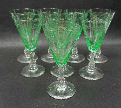 A Set of Eight St. Louis Uranium Wine Mikado Pattern Wine Glasses C.1930