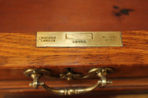 A SUPERB 19TH CENTURY VICTORIAN POLLARD OAK DESK PEDESTAL BY JAMES SHOOLBRED TOTTENHAM COURT ROAD LONDON - ADDITIONAL PHOTO 3