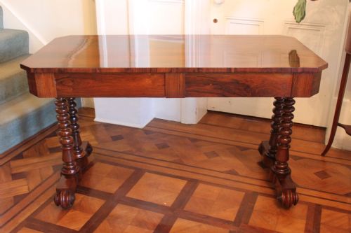 A FINE QUALITY WILLIAM IV PERIOD ROSEWOOD LIBRARY TABLE - ADDITIONAL PHOTO 1