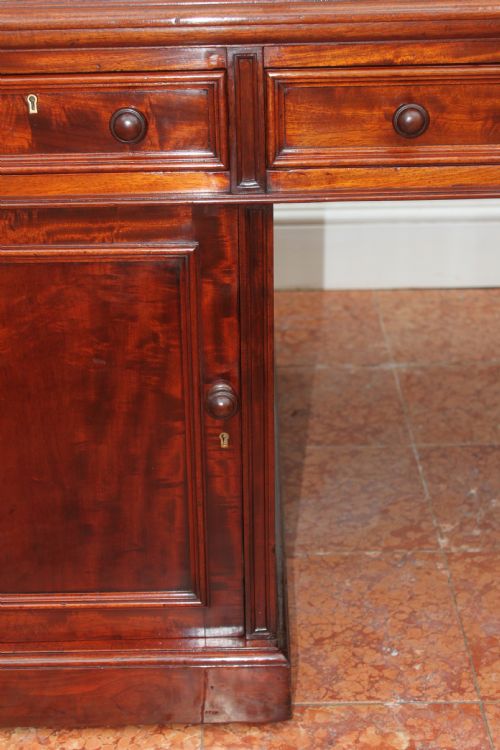 VICTORIAN MAHOGANY PARTNERS DESK ATTRIBUTED TO T WILLSON OF LONDON - ADDITIONAL PHOTO 5