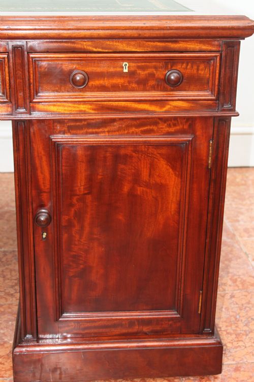 VICTORIAN MAHOGANY PARTNERS DESK ATTRIBUTED TO T WILLSON OF LONDON - ADDITIONAL PHOTO 6