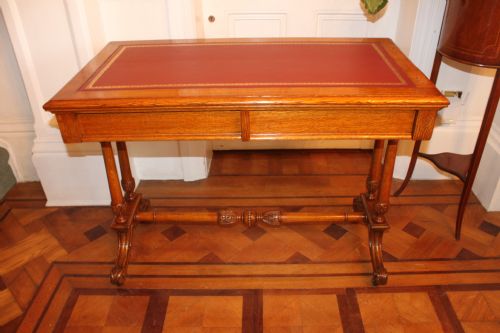 A FINE QUALITY GOLDEN OAK TWODRAWER LIBRARY TABLE BY EDWARDS ROBERTS - ADDITIONAL PHOTO 10