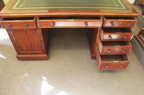 VICTORIAN MAHOGANY PEDESTAL 12 DRAWER PARTNERS DESK - ADDITIONAL PHOTO 2