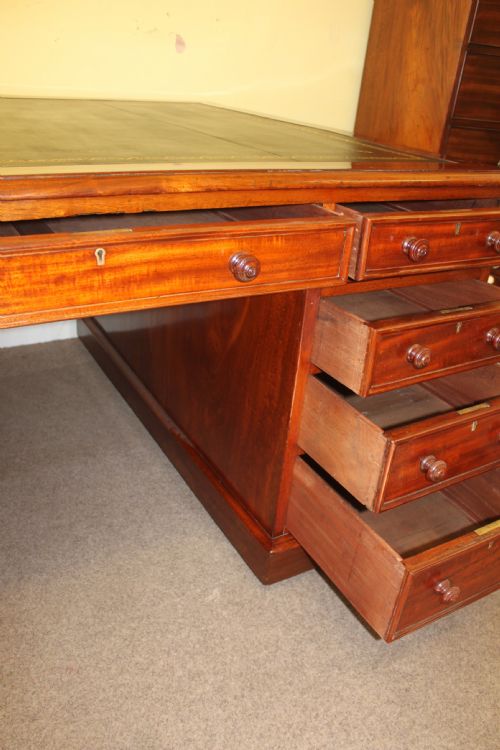 VICTORIAN MAHOGANY PEDESTAL 12 DRAWER PARTNERS DESK - ADDITIONAL PHOTO 3