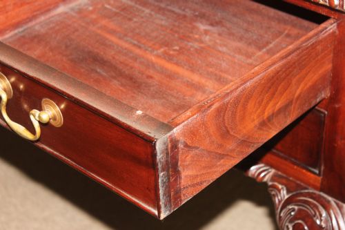 CHIPPENDALE STYLE MAHOGANY PARTNERS DESKLIBRARY TABLE - ADDITIONAL PHOTO 6