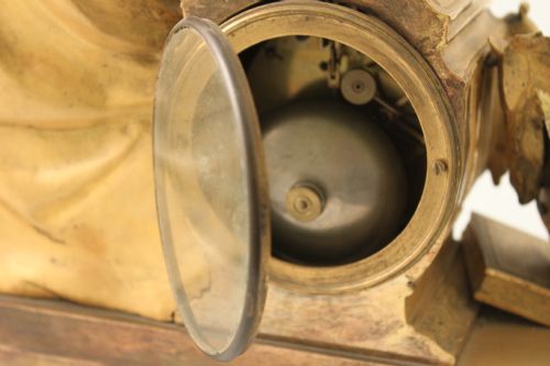 A FINE QUALITY EARLY 19TH CENTURY ORMOLU CLOCK - ADDITIONAL PHOTO 8