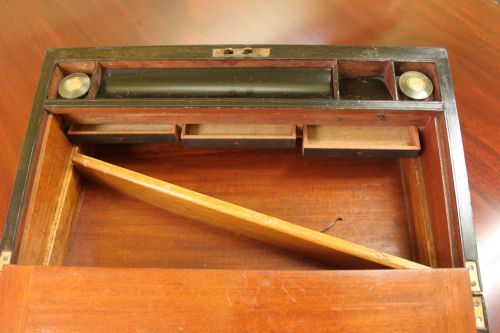 VICTORIAN FIGURED WALNUT BRASS BOUND WRITING SLOPE - ADDITIONAL PHOTO 6