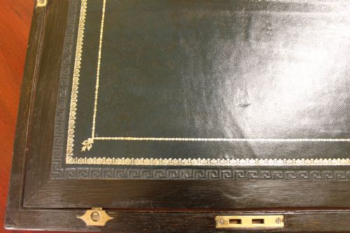 VICTORIAN FIGURED WALNUT BRASS BOUND WRITING SLOPE - ADDITIONAL PHOTO 4