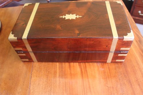 A VICTORIAN ROSEWOOD AND BRASS BOUND WRITING SLOPE - ADDITIONAL PHOTO 2