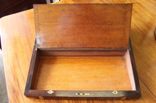 A VICTORIAN ROSEWOOD AND BRASS BOUND WRITING SLOPE - ADDITIONAL PHOTO 5