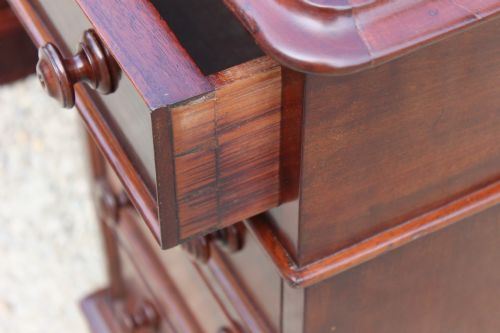 ENGLISH VICTORIAN MAHOGANY 9DRAWER PEDESTAL DESK - ADDITIONAL PHOTO 10
