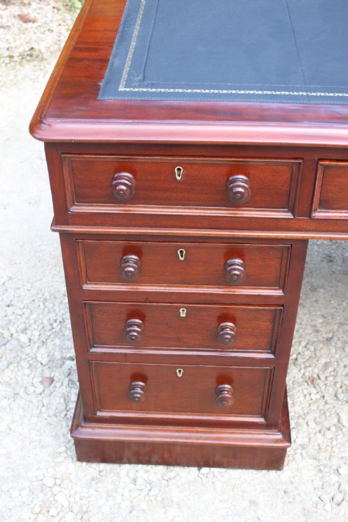 ENGLISH VICTORIAN MAHOGANY 9DRAWER PEDESTAL DESK - ADDITIONAL PHOTO 13