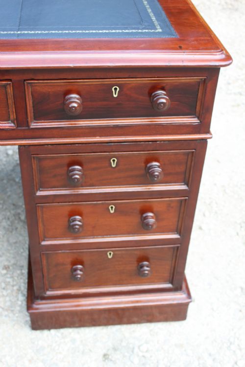 ENGLISH VICTORIAN MAHOGANY 9DRAWER PEDESTAL DESK - ADDITIONAL PHOTO 14
