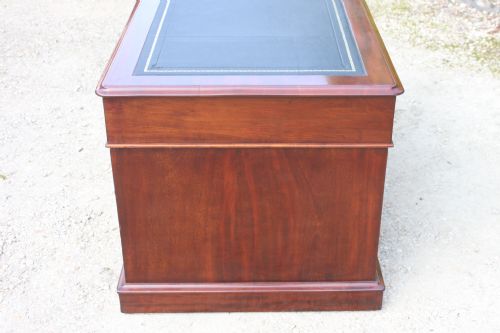 ENGLISH VICTORIAN MAHOGANY 9DRAWER PEDESTAL DESK - ADDITIONAL PHOTO 5
