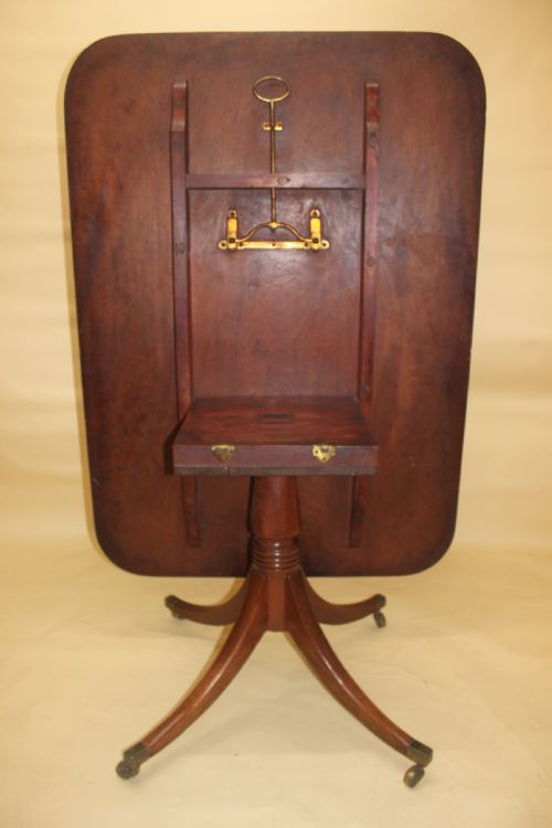 A GEORGE III MAHOGANY BREAKFAST TABLE - ADDITIONAL PHOTO 3