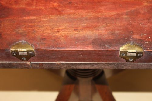 A GEORGE III MAHOGANY BREAKFAST TABLE - ADDITIONAL PHOTO 5
