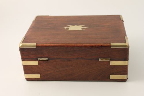 VICTORIAN BRASS BOUND FITTED WRITING BOX - ADDITIONAL PHOTO 2