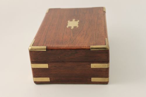 VICTORIAN BRASS BOUND FITTED WRITING BOX - ADDITIONAL PHOTO 3