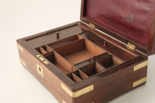 VICTORIAN BRASS BOUND FITTED WRITING BOX - ADDITIONAL PHOTO 6
