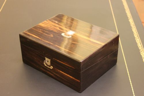VICTORIAN COROMANDEL AND MOTHER OF PEARL INLAID WRITING SLOPE - ADDITIONAL PHOTO 2