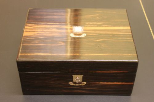 VICTORIAN COROMANDEL AND MOTHER OF PEARL INLAID WRITING SLOPE - ADDITIONAL PHOTO 8