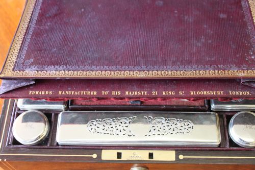 REGENCY PERIOD ROSEWOOD AND BRASS INLAID LADY'S VANITY CASE - ADDITIONAL PHOTO 4