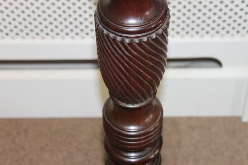 A 19TH CENTURY MAHOGANY TORCHERE - ADDITIONAL PHOTO 4